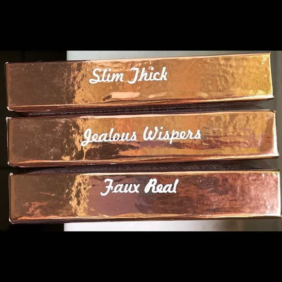 🎉 HOST PICK! 🎉 🆕 Lot of 3- Flirtacious Looks and Lashes- Reusable! - Picture 4 of 4